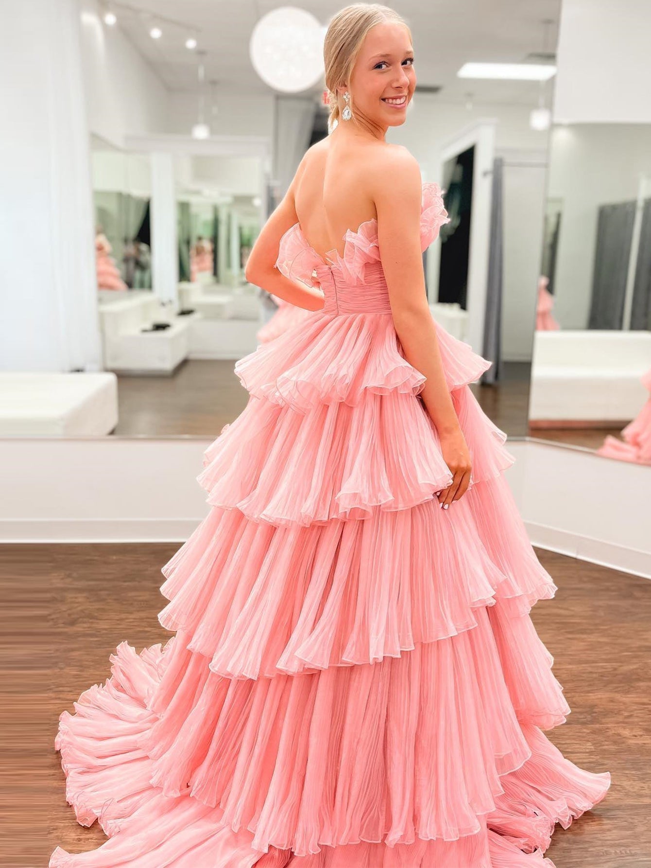 Dressystars A-Line Strapless Tiered Crinkled Tulle Material Prom Dress