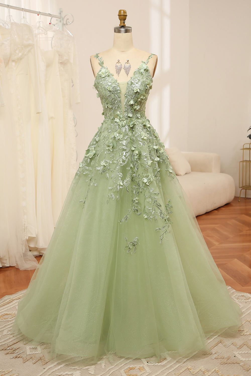 Green Tulle A Line Spaghetti Straps Long Prom Dress With Appliques