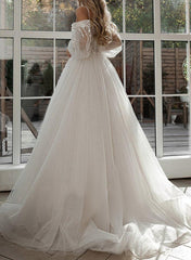 Sweetheart Tulle Lace Sweep Train Wedding Dresses With Lace