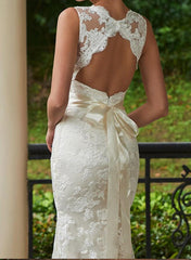 Lace Sheath/Column V-neck Wedding Dresses With Bow(s) Sweep Train