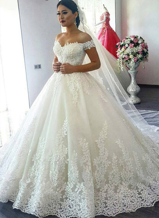 Off-The-Shoulder Tulle Court Train Wedding Dress With Appliques Lace