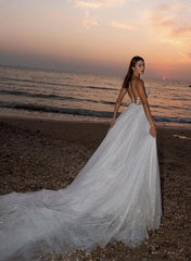 A-Line Scoop Neck Sweep Train Tulle Wedding Dress With Appliques Lace