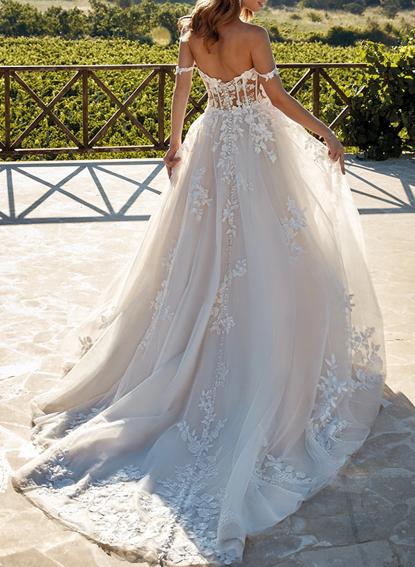 Sweetheart A-Line Lace Wedding Dress with Sweep Train