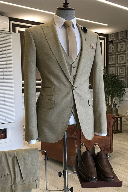 Light Khaki Three-Piece Peaked Lapel Business Suit