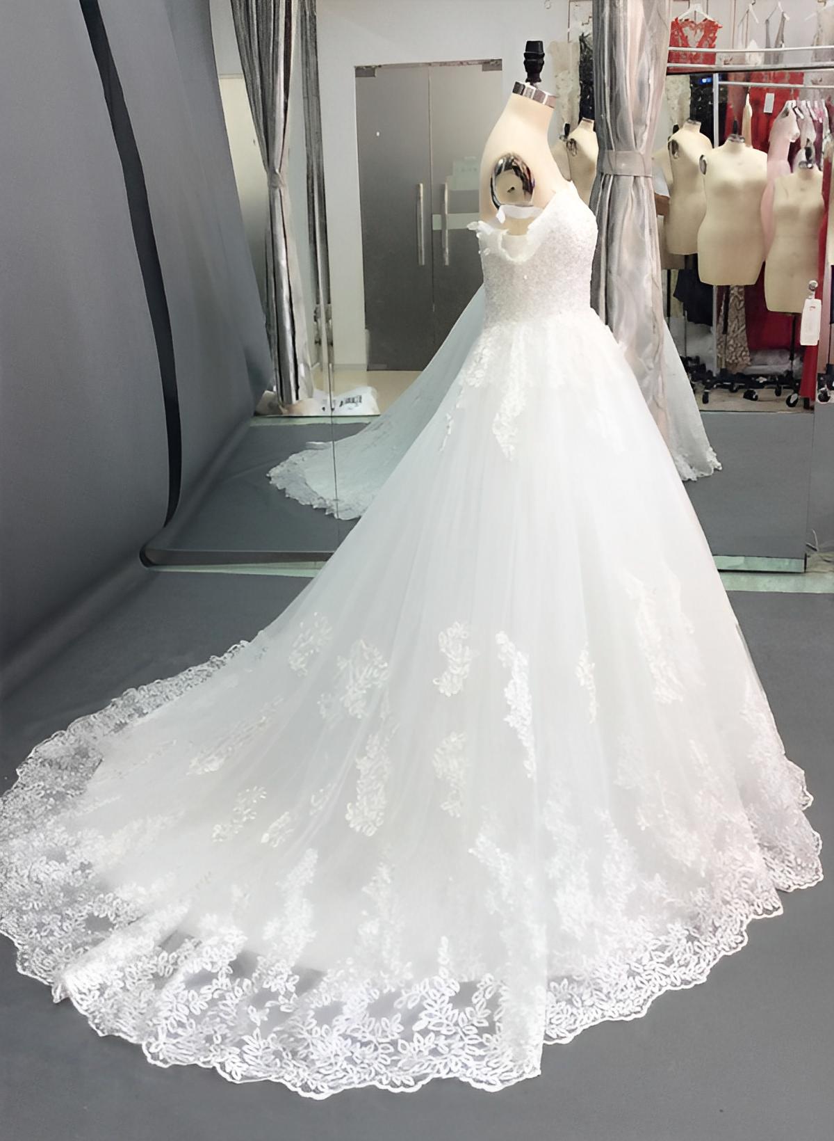 Vintage Ball-Gown Wedding Dresses Off-The-Shoulder Short Sleeves Tulle Lace Court Train