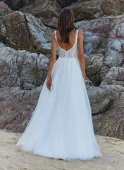 Square Neckline Sleeveless A-Line Tulle Wedding Dresses With Appliques Lace