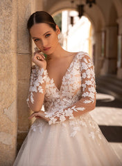 Ball-Gown Long Sleeves Lace Wedding Dresses