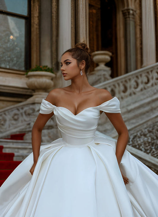 Luxury Satin Wedding Dresses With Ruffle