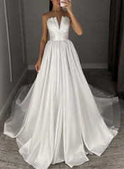 Strapless Sleeveless Satin Wedding Dresses With Ruffle