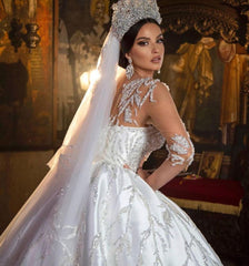 Gorgeous Long Princess Sweetheart Satin Wedding Dress with Sleeves