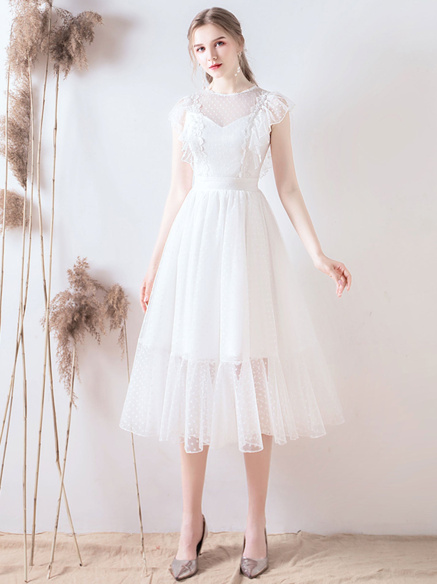 White Round Neck Tulle Lace Short Prom Dress Lace Bridesmaid Dress