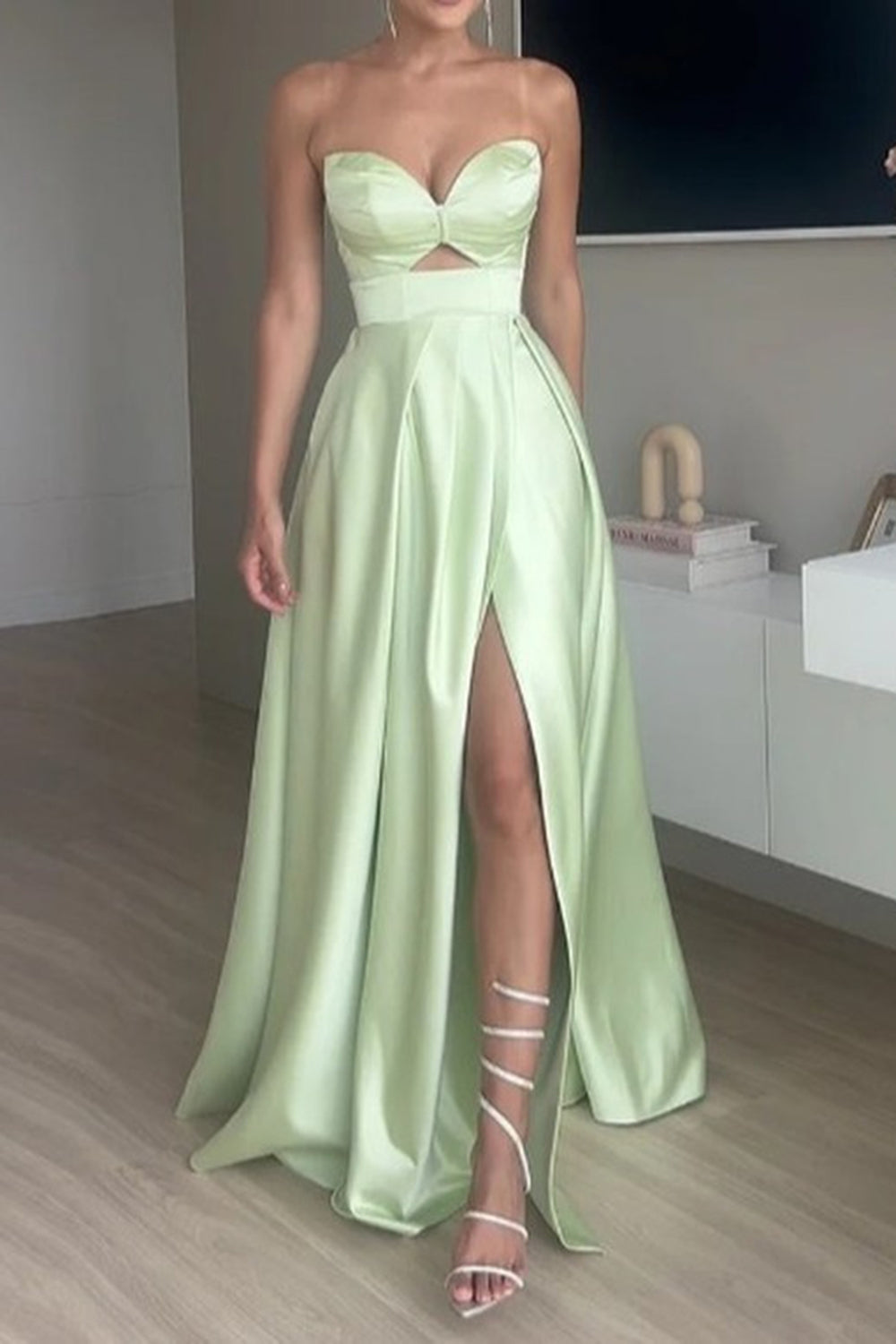 Green Keyhole A Line Sweetheart Long Prom Dress With Slit