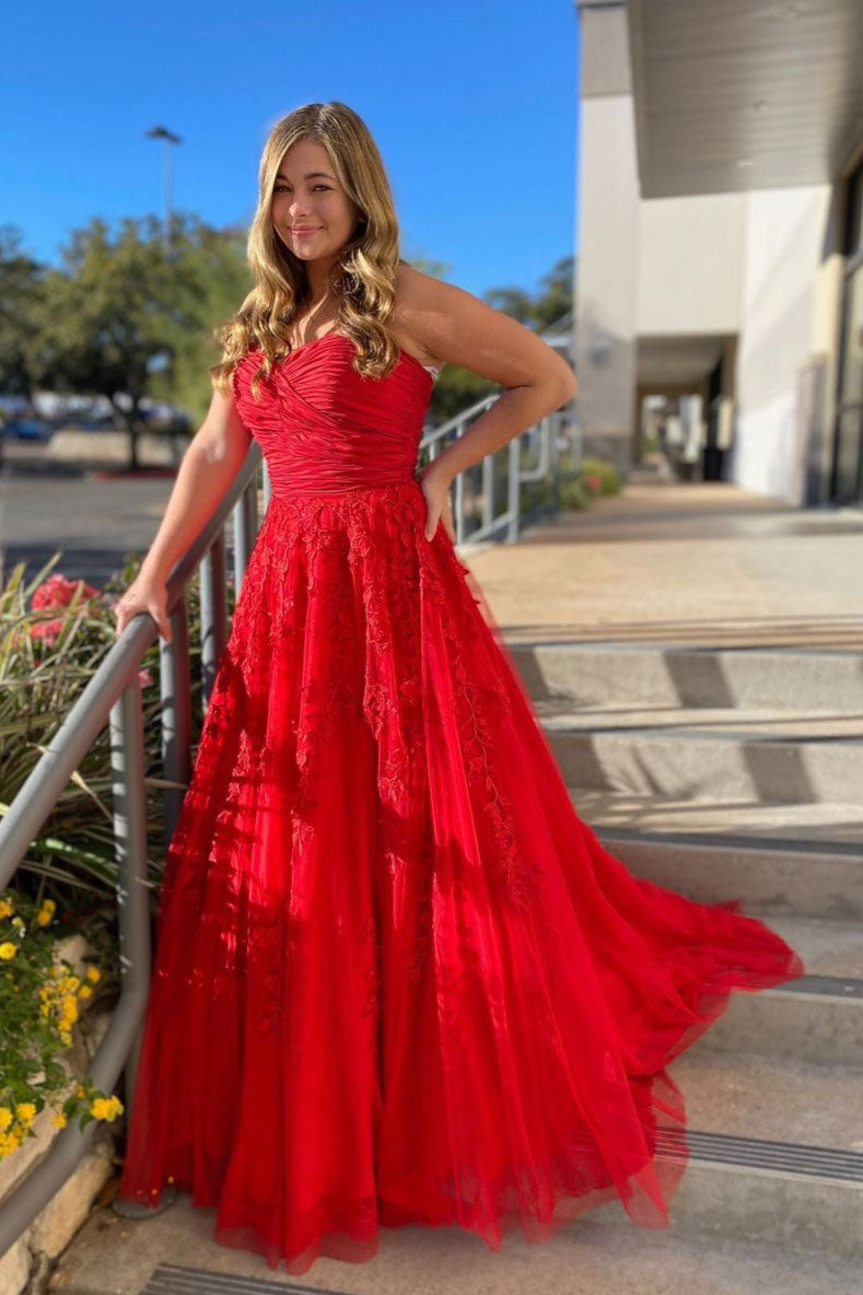 Red Sweetheart Neck Tulle Lace Long Prom Dress Red Formal Gown