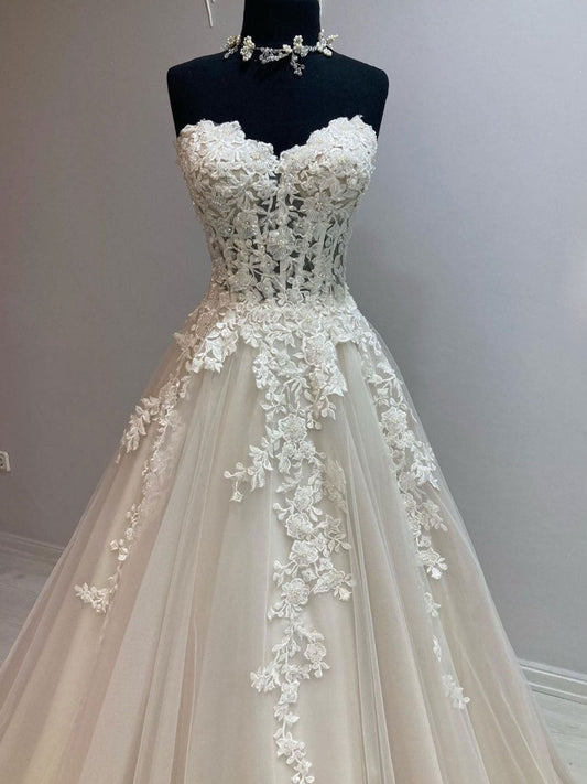 Ivory Sweetheart Neck Tulle Lace Long Prom Dress Tulle Formal Gown