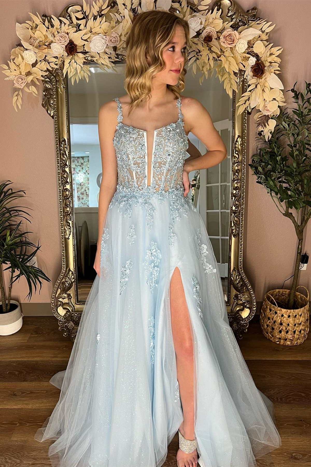 Dressystars  Light Blue Floral Lace Split Design Neck A-Line Elegant Prom Dress with Split Design