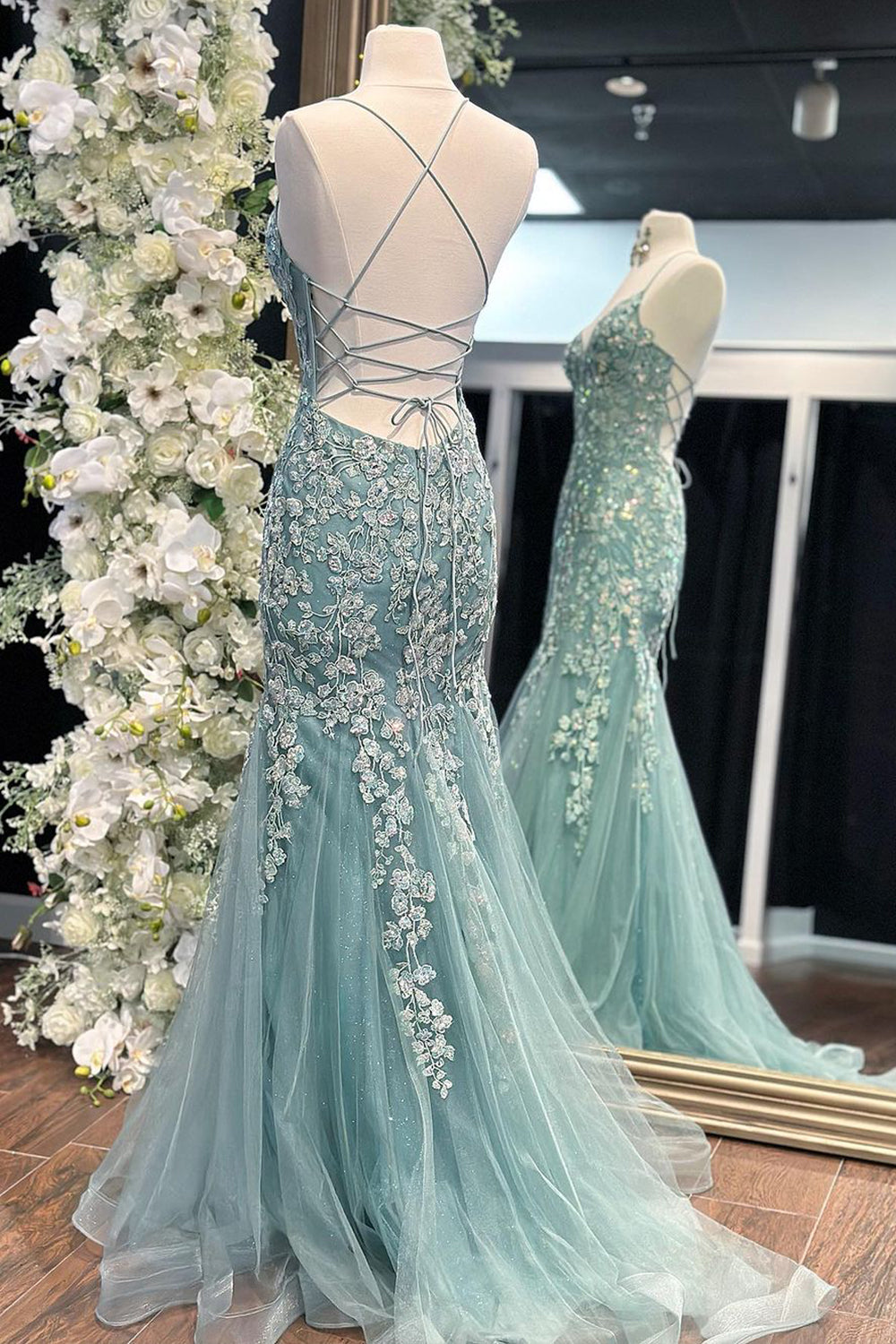 Light Green Mermaid Lace Long Backless Prom Dress