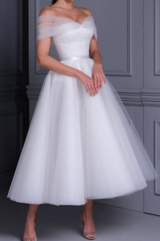 Ivory Ball Gown Off-the-Shoulder Tea-length Tulle Wedding Dress