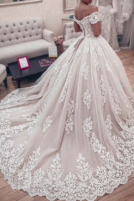 Ivory Ball Gown Wedding Dress Off the Shoulder Appliques Bridal Dress