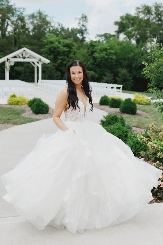 Ivory V Neck Wedding Dress A Line Tulle Appliques Bridal Dress