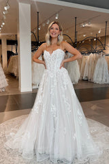 Ivory Sweetheart Wedding Dress A Line Tulle Long Sleeves Appliques Bridal Dress