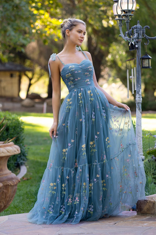 Prom Dress Chic Sweetheart Collar Neck Floor Length Tulle Embroidery Floral Evening Dress