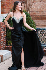 Polly Dressystars  Glamorous Black Rhinestone Sexy V-Neck Long Formal Dress with Attached Train