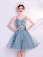 Gray Blue Short Prom Dress V-Neck Blue Lace Homecoming Dress with Beaded Sequin