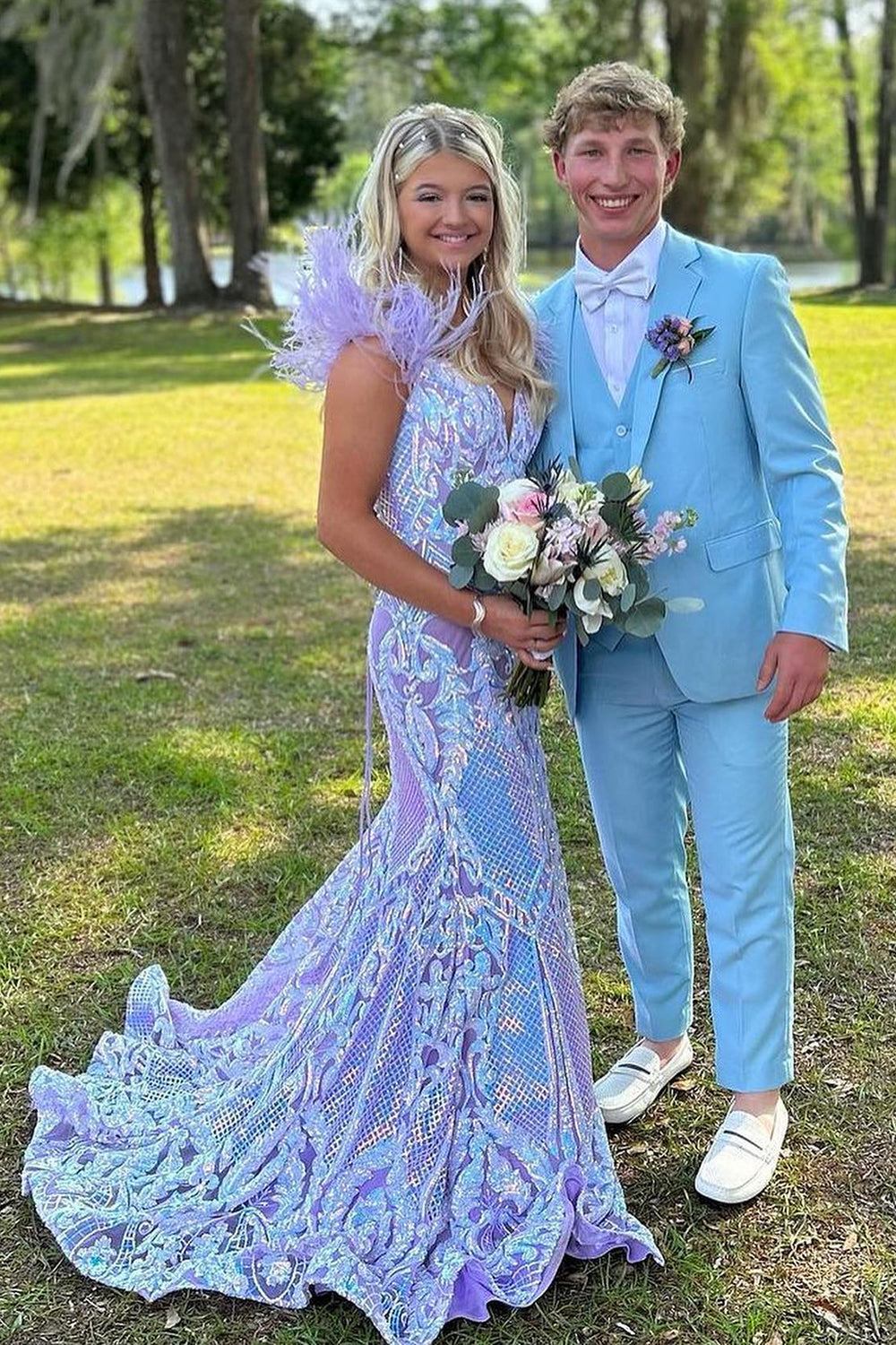 Stylish Light Blue 3-Piece Notched Lapel Men's Prom Suit