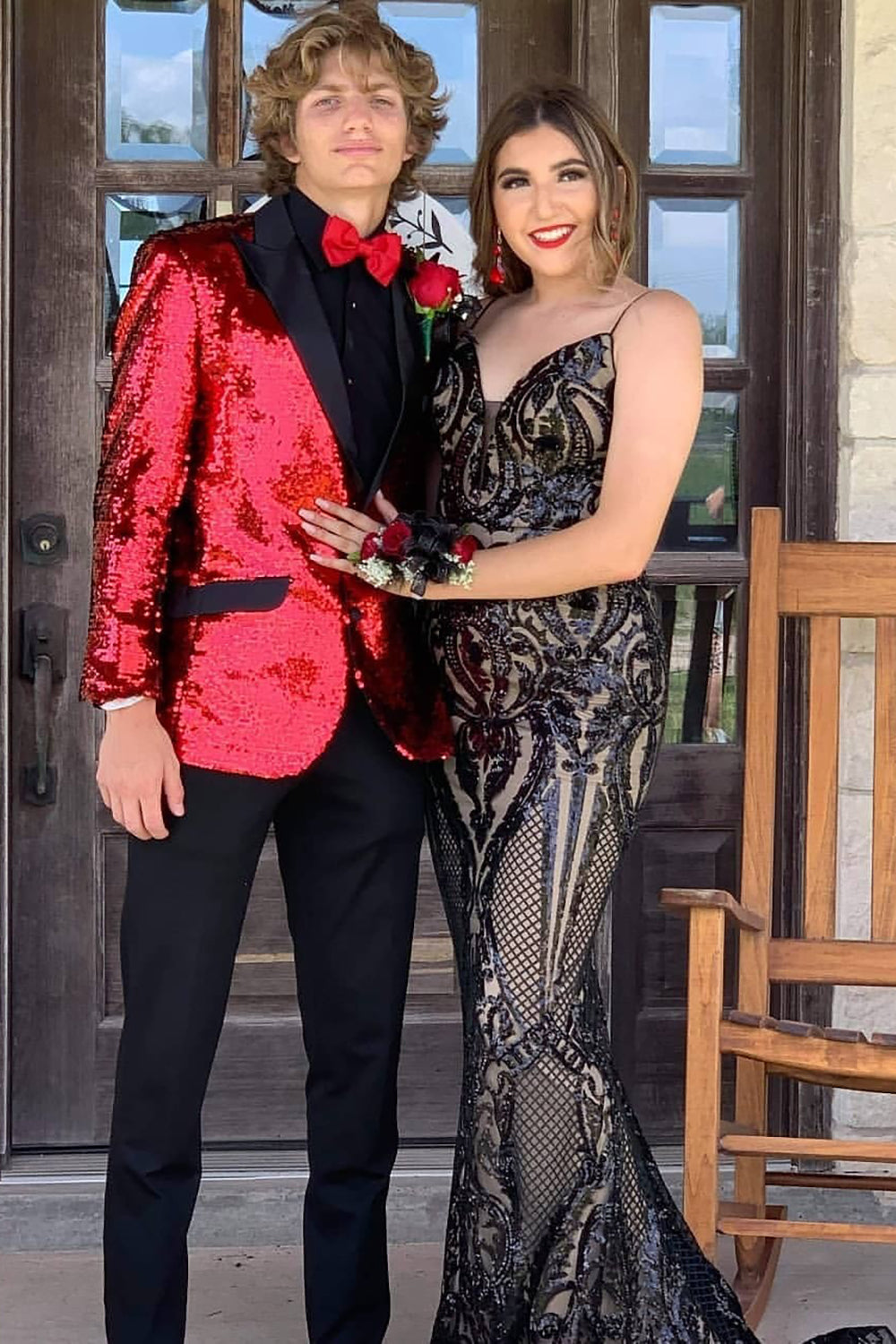 Sparkly Red Sequins Peak Lapel 2-Piece Men's Prom Homecoming Suit