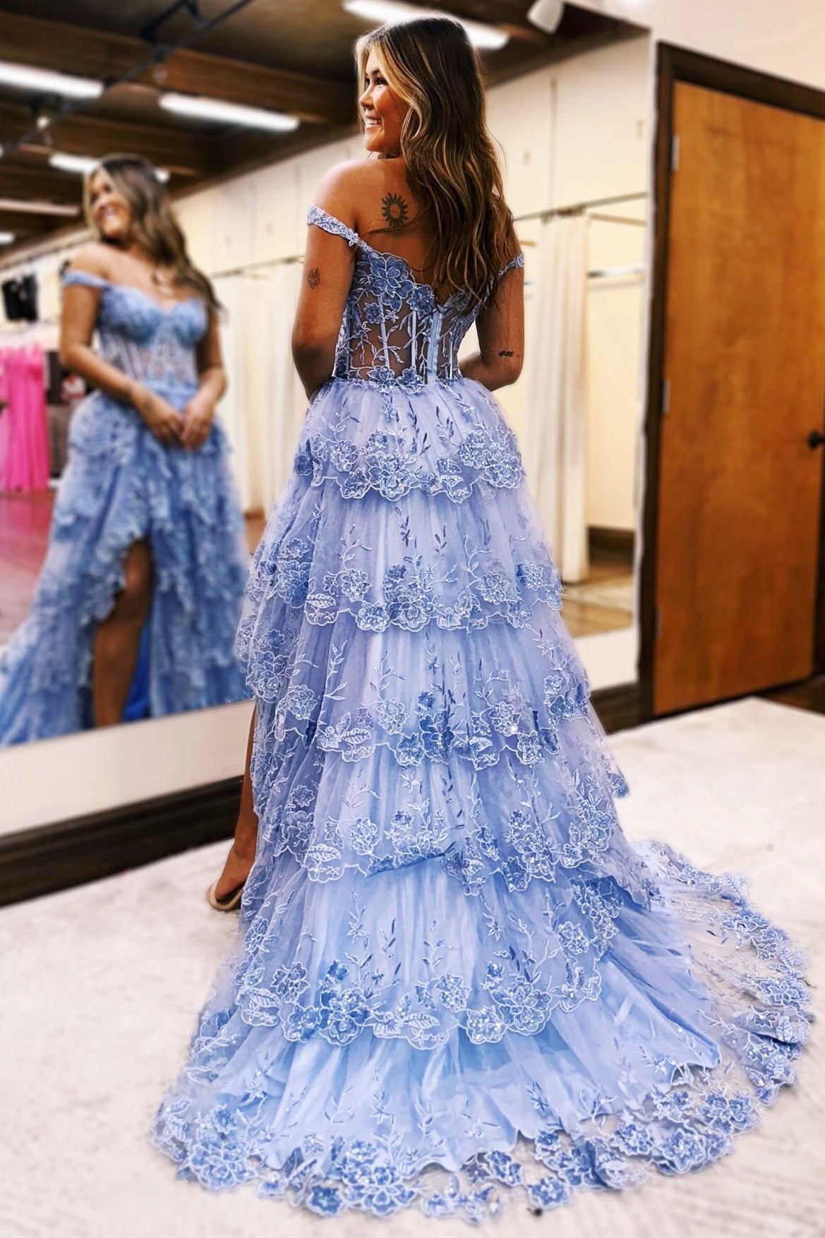 Maryann Dressystars  Periwinkle Tulle Material Delicate Appliques Off-the-shoulder Ruffle Long Prom Dress