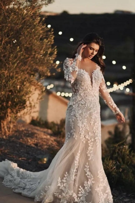 Ivory Mermaid Wedding Dress Long Sleeves Appliques Bridal Dress with Court Train