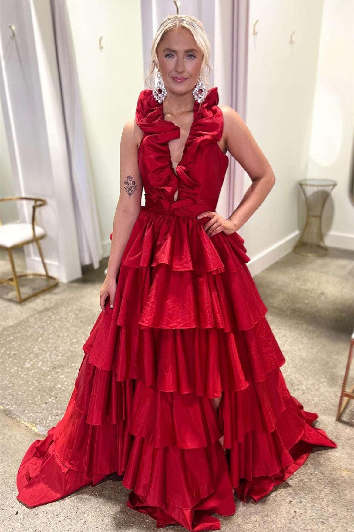 Flora Dressystars  Halter Red Ruffle Tiered A-Line Prom Dress