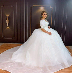 Ivory Wedding Dress Puff Sleeves Vintage Ball Gown Bridal Dress With Lace Appliques