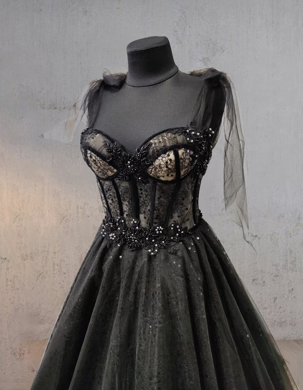 Glitter Lace Tulle Material Chic Sweetheart Collar Sexy Corset Court Glamorous Black Wedding Dress