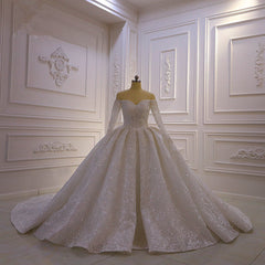 Luxurious Ball Gown Wedding Dress Long Sleeves 3D Lace Sweetheart Long Bridal Dress