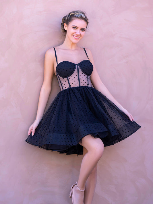 heart shaped shoulder straps short mini tulle black homecoming dress