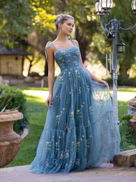 Chic Sweetheart Collar Neck Floor Length Tulle Material Embroidery Floral Prom Dress